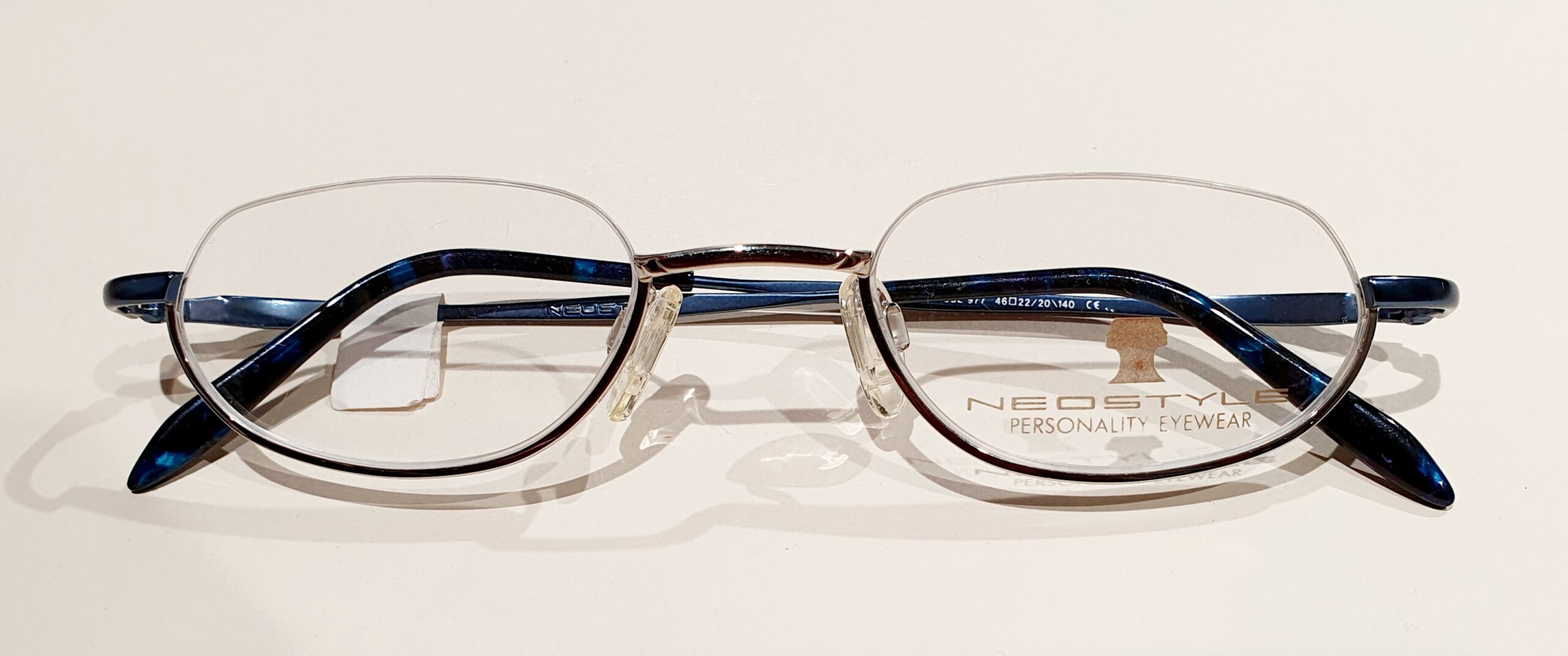 20251118_143305 Neostyle Halbbrille 90er