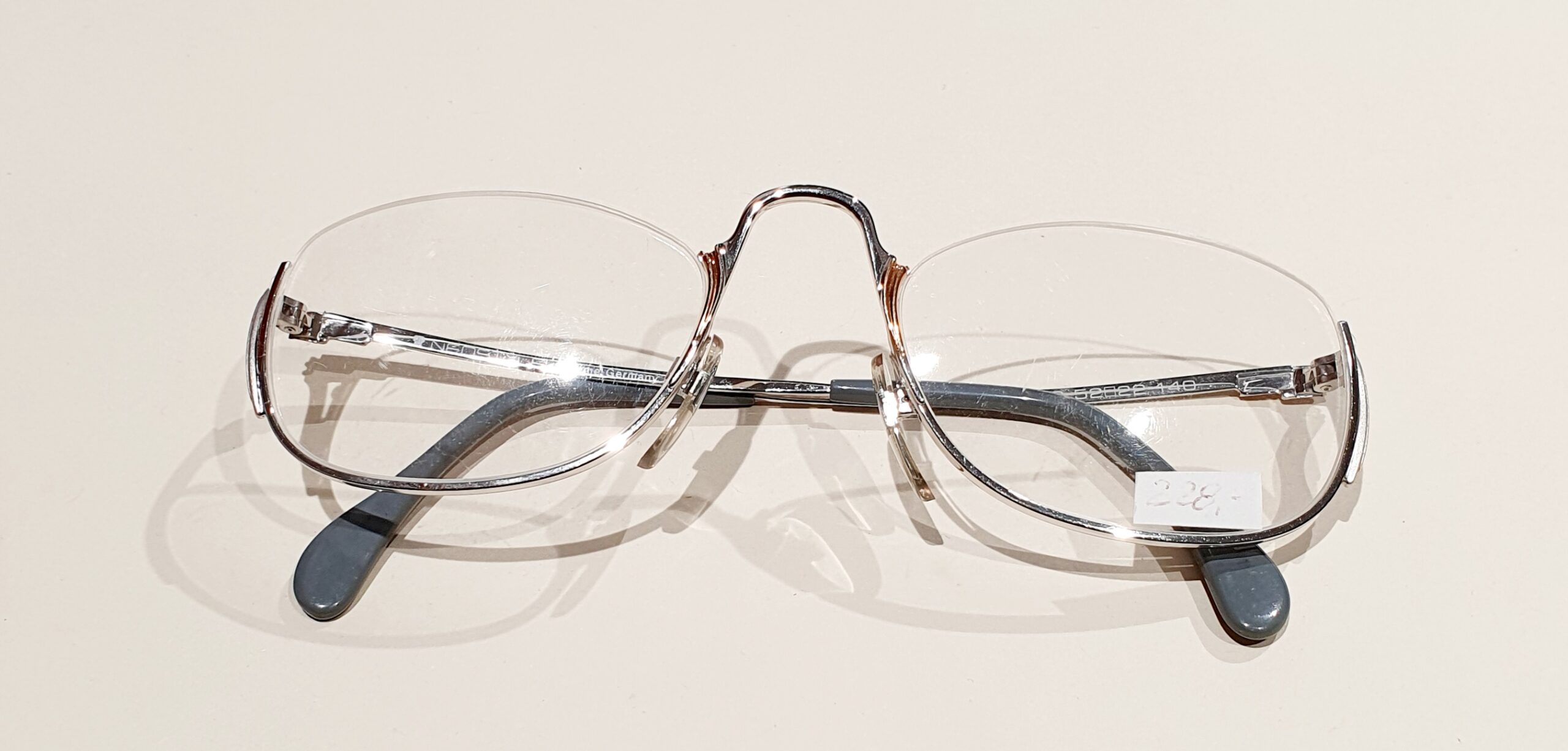 20251118_144252 Neostyle Halbbrille 80er